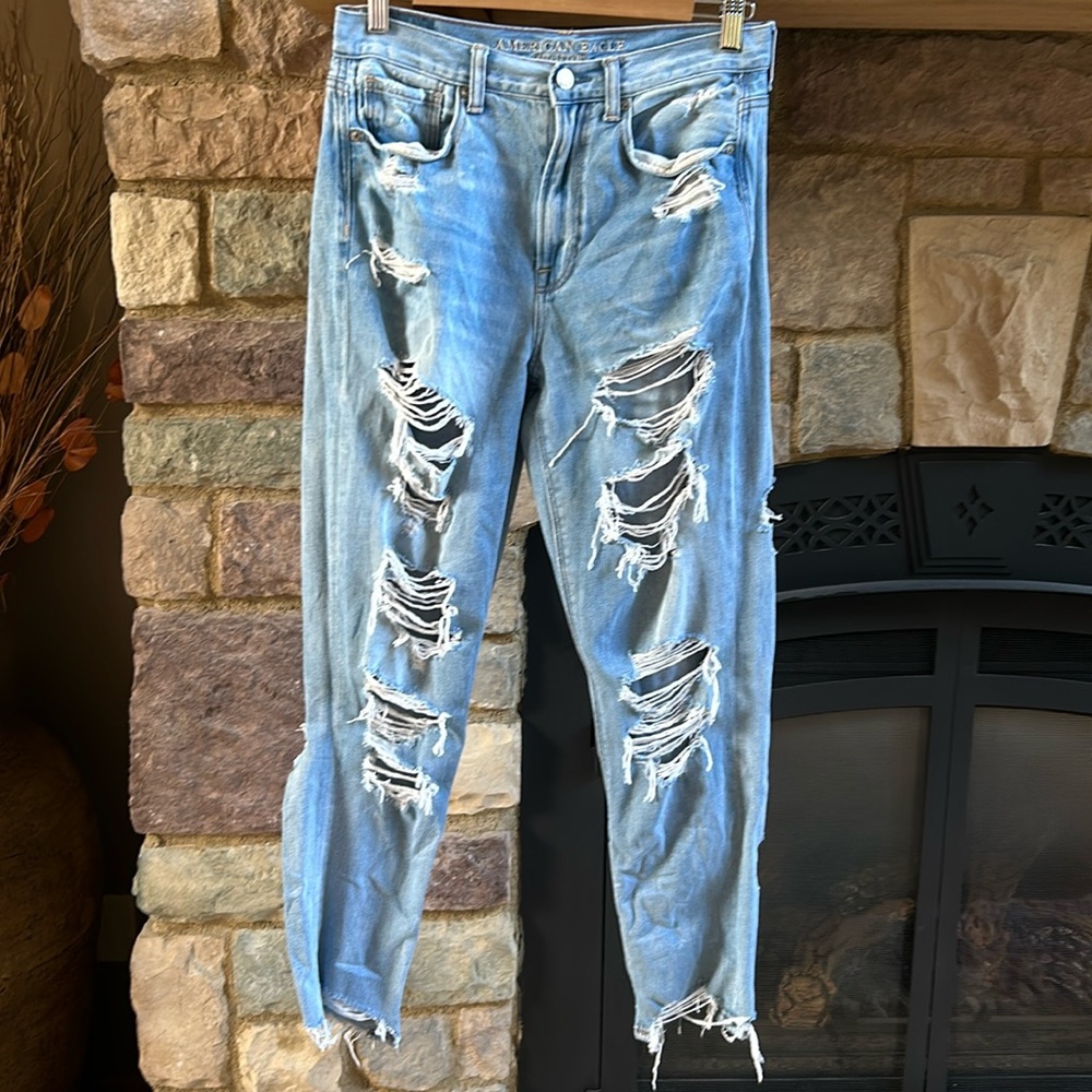 American Eagle Mom Jeans